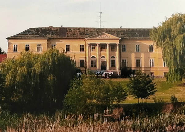 Schloss der Rosengräfin in Dolná Krupá, Slowakei